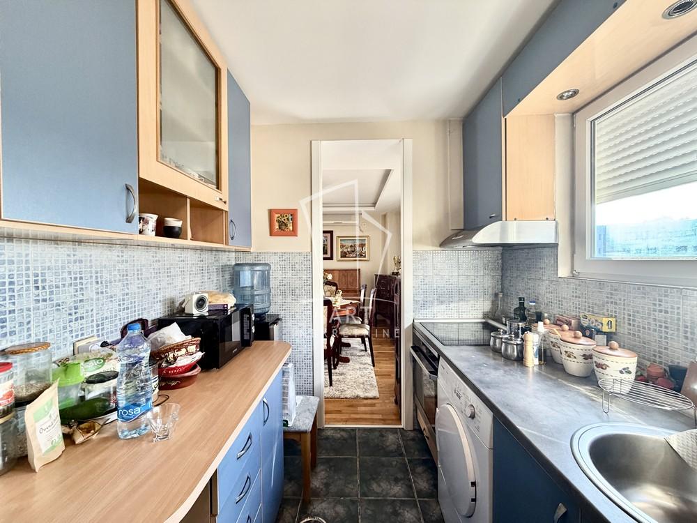 Stan na prodaju u Beogradu, Novi Beograd, cetvorosoban, 101m2, cena 450000 evra