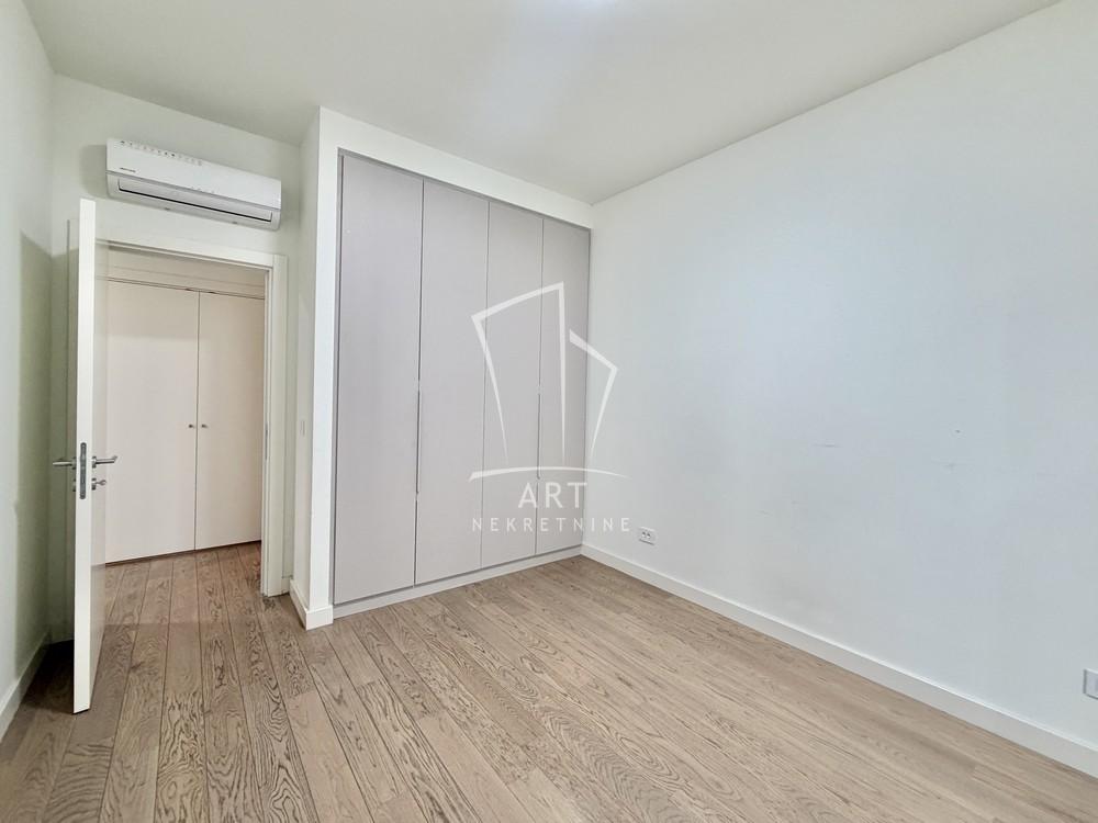 Stan na prodaju u Beogradu, Beograd na vodi, dvosoban, 60m2, cena 290000 evra