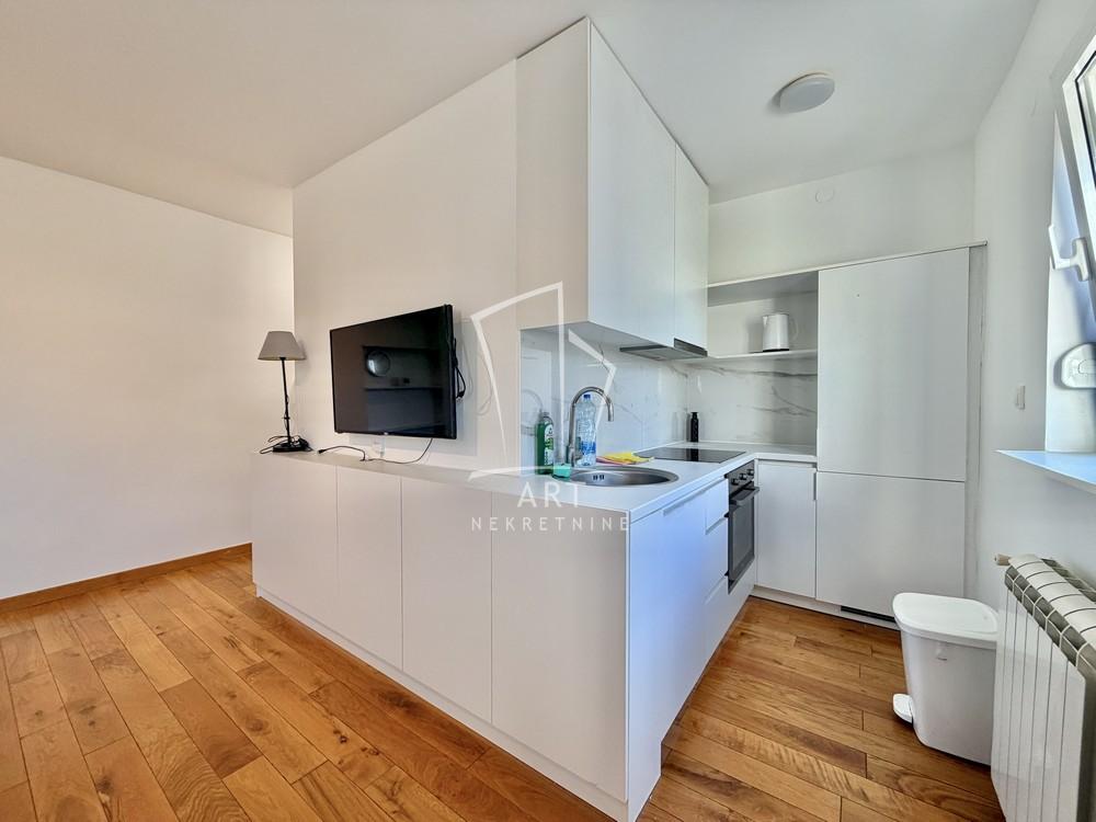 Stan na prodaju u Beogradu, Crveni Krst, 35m2, cena 160000 evra