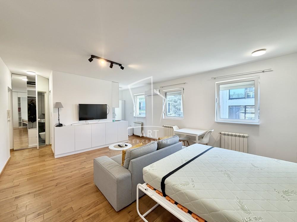 Stan na prodaju u Beogradu, Crveni Krst, 35m2, cena 160000 evra