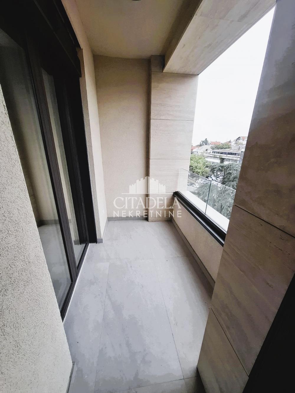 Stan na prodaju u Beogradu, Banovo brdo, dvosoban, 50m2, cena 174000 evra