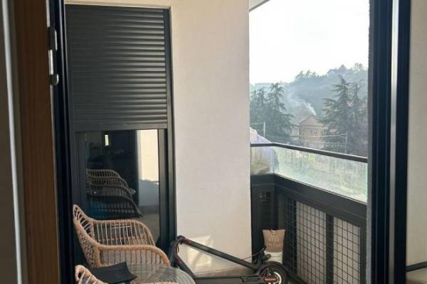 Stan na prodaju u Beogradu, Zemun, trosoban, 70m2, cena 320000 evra