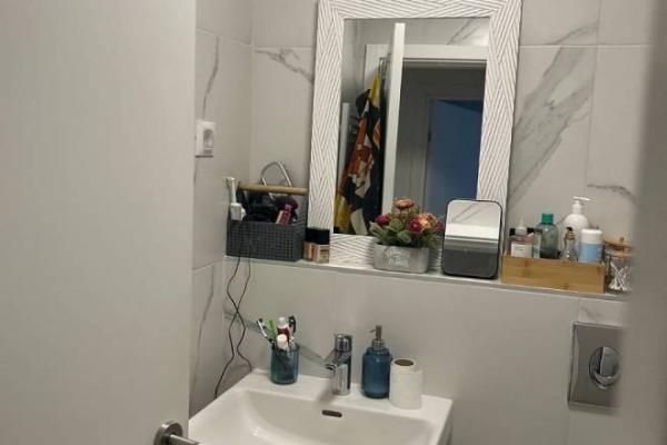 Stan na prodaju u Beogradu, Zemun, trosoban, 70m2, cena 320000 evra