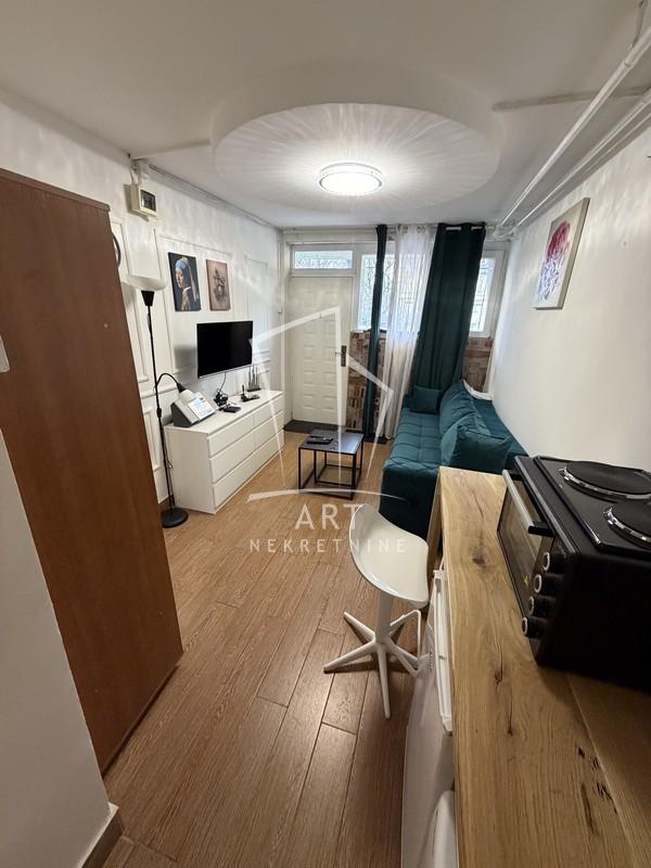 Stan na prodaju u Beogradu, Braće Jerković, 14m2, cena 49990 evra