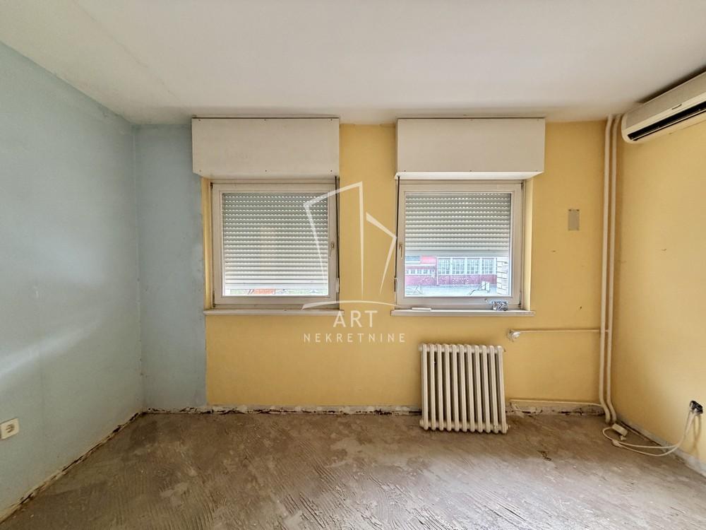 Stan na prodaju u Beogradu, Novi Beograd, dvoiposoban, 69m2, cena 247000 evra