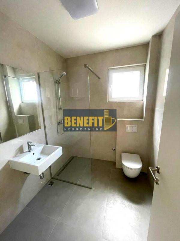 Stan na prodaju u Beogradu, Autokomanda, cetvorosoban, 88m2, cena 308000 evra