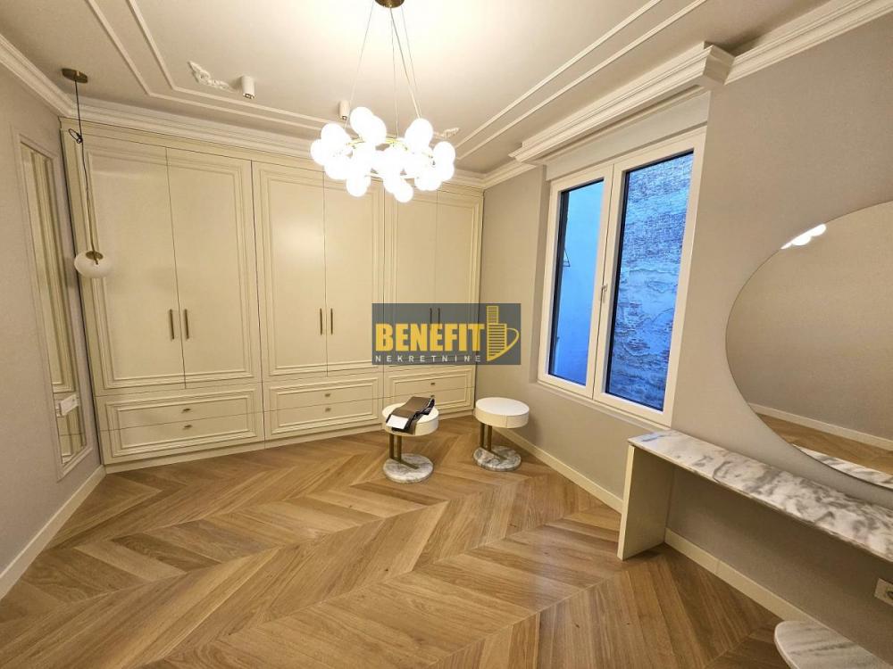 Stan na prodaju u Beogradu, Vračar (Centar), cetvorosoban, 100m2, cena 530000 evra