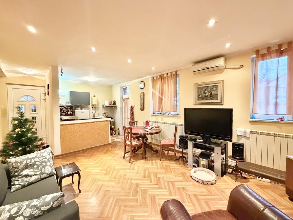 Stan na prodaju u Beogradu, Zvezdara, dvoiposoban, 62m2, cena 163000 evra