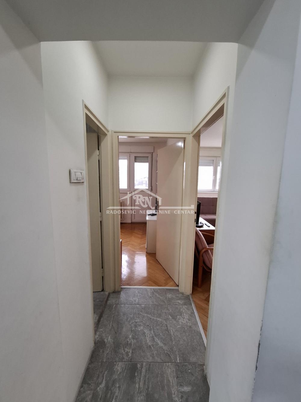 Stan na prodaju u Beogradu, Karaburma, dvosoban, 53m2, cena 152500 evra