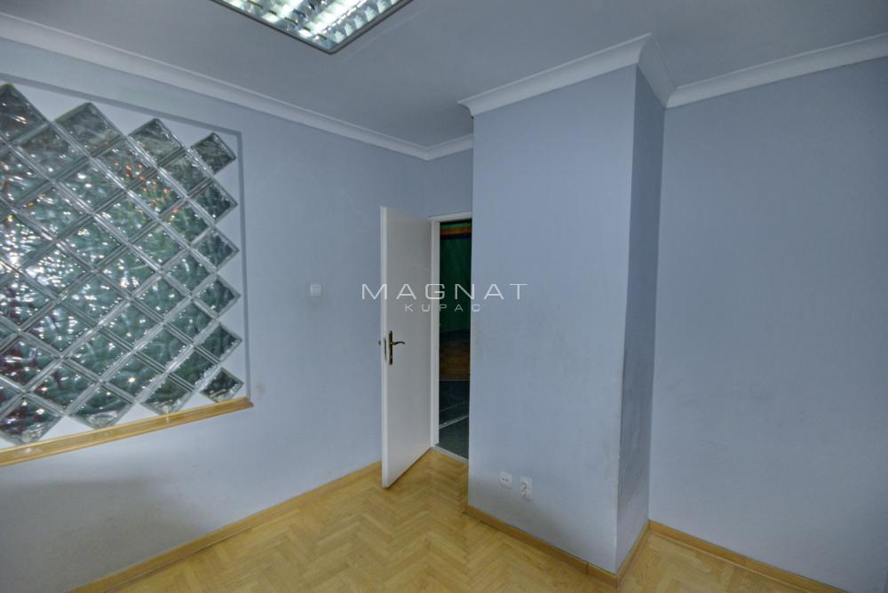 Stan na prodaju u Beogradu, Stari grad, dvoiposoban, 60m2, cena 236000 evra