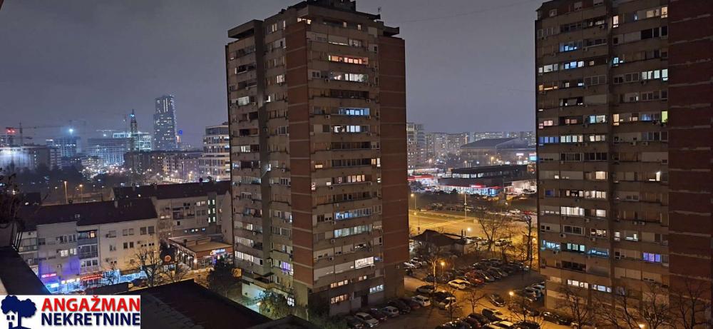 Stan na prodaju u Beogradu, Novi Beograd blok 70 (Kineski TC), 72m2, cena 249000 evra