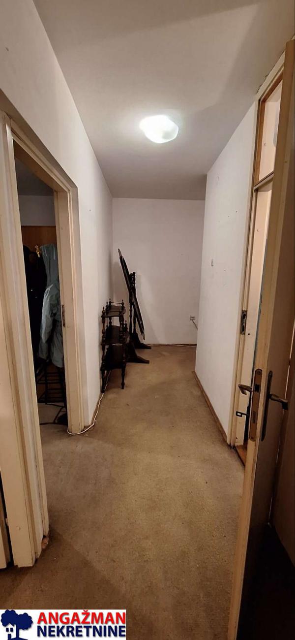 Stan na prodaju u Beogradu, Novi Beograd blok 70 (Kineski TC), 72m2, cena 249000 evra