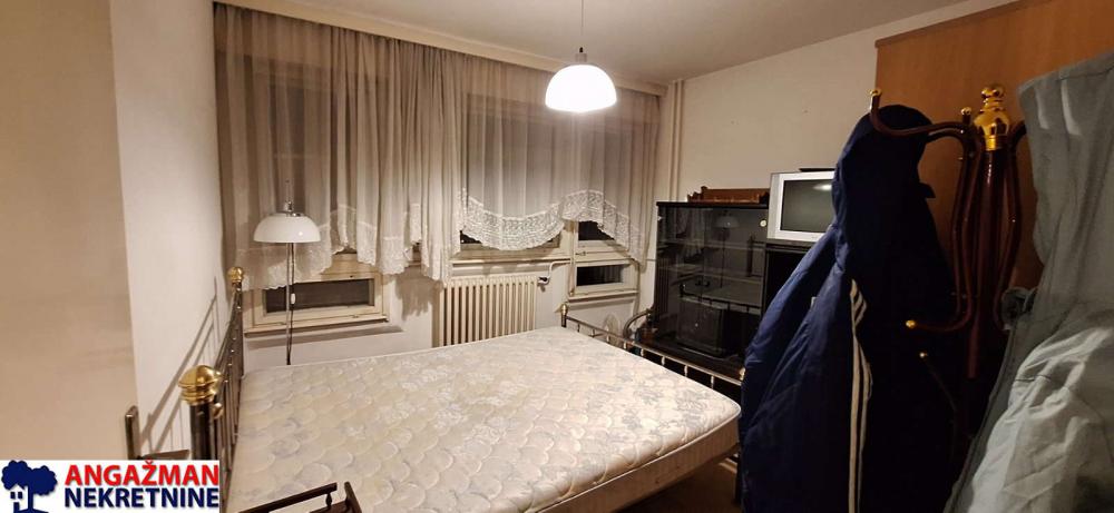 Stan na prodaju u Beogradu, Novi Beograd blok 70 (Kineski TC), 72m2, cena 249000 evra