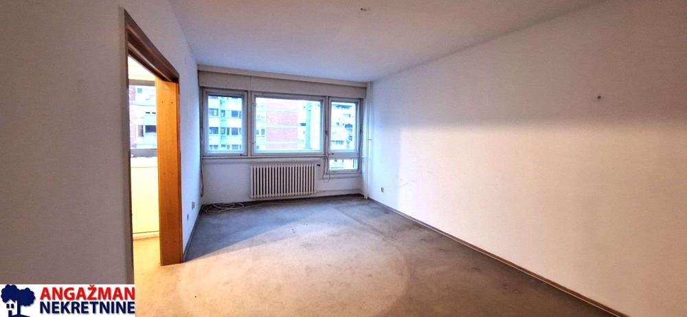 Stan na prodaju u Beogradu, Novi Beograd blok 70 (Kineski TC), 72m2, cena 240000 evra