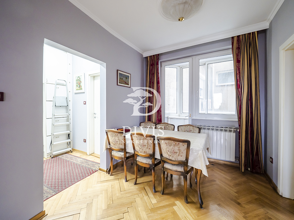 Stan na prodaju u Beogradu, Vračar,Čuburski park, trosoban, 88m2, cena 305000 evra