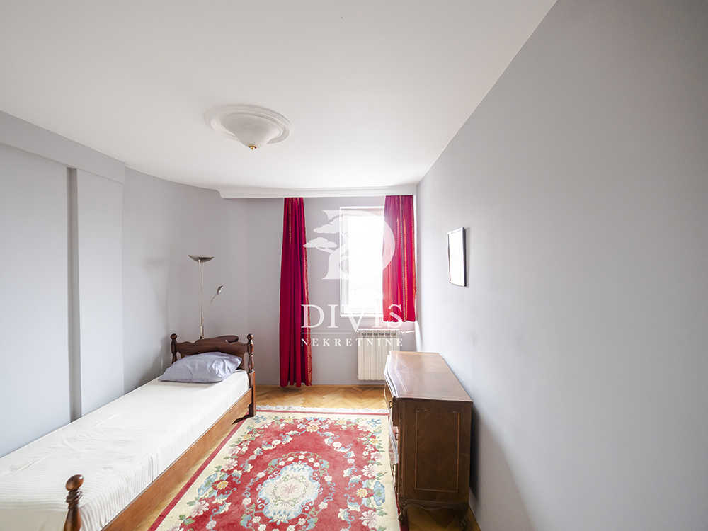 Stan na prodaju u Beogradu, Vračar,Čuburski park, trosoban, 88m2, cena 305000 evra