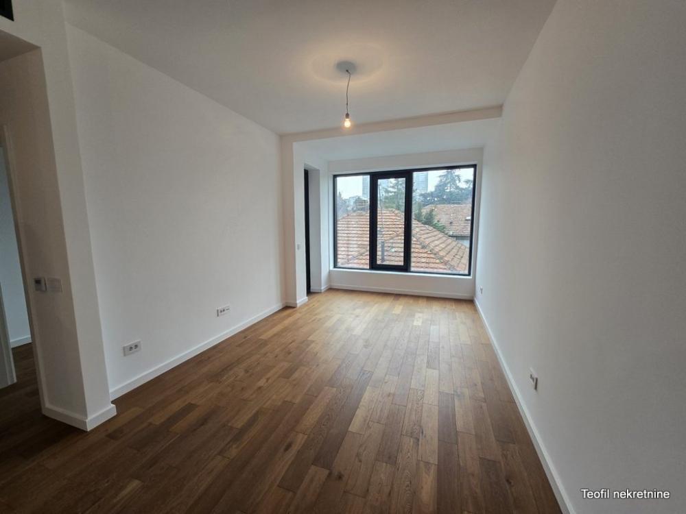 Stan na prodaju u Beogradu, Dušanovac, trosoban, 65m2, cena 227500 evra