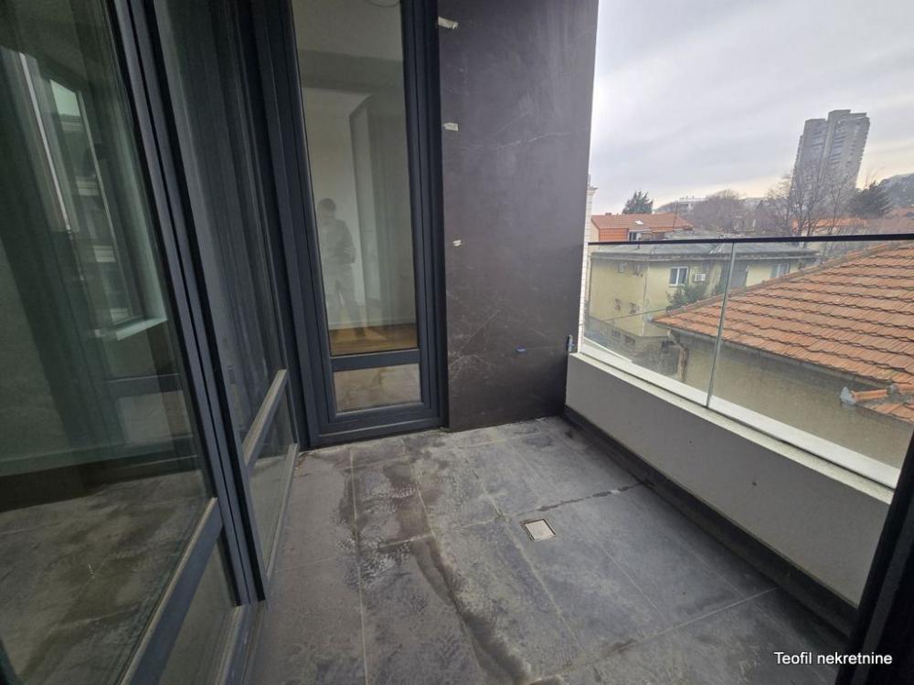 Stan na prodaju u Beogradu, Dušanovac, trosoban, 65m2, cena 227500 evra