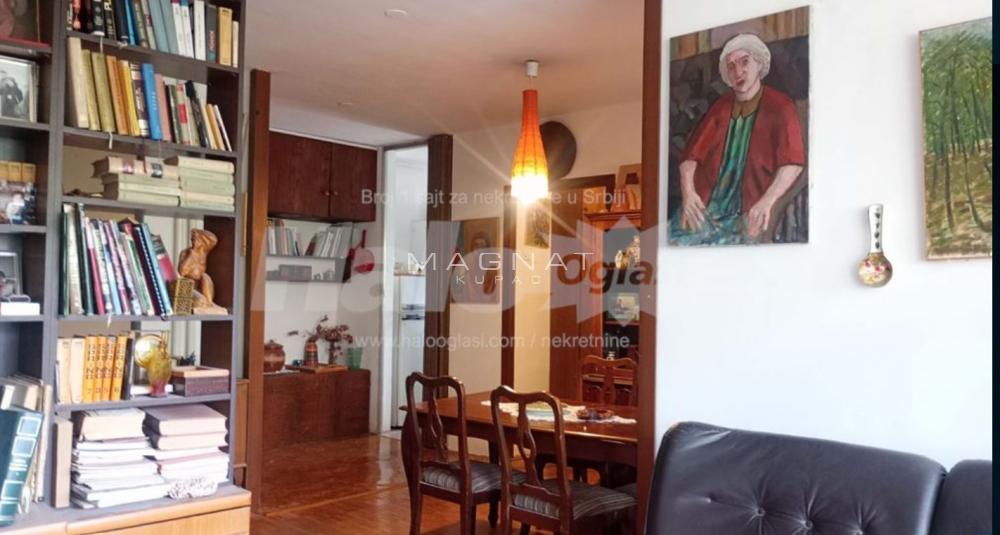 Stan na prodaju u Beogradu, Rakovica, trosoban, 77m2, cena 192000 evra