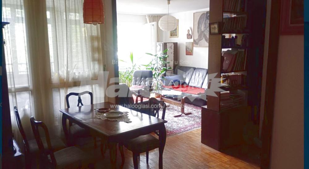 Stan na prodaju u Beogradu, Rakovica, trosoban, 77m2, cena 192000 evra