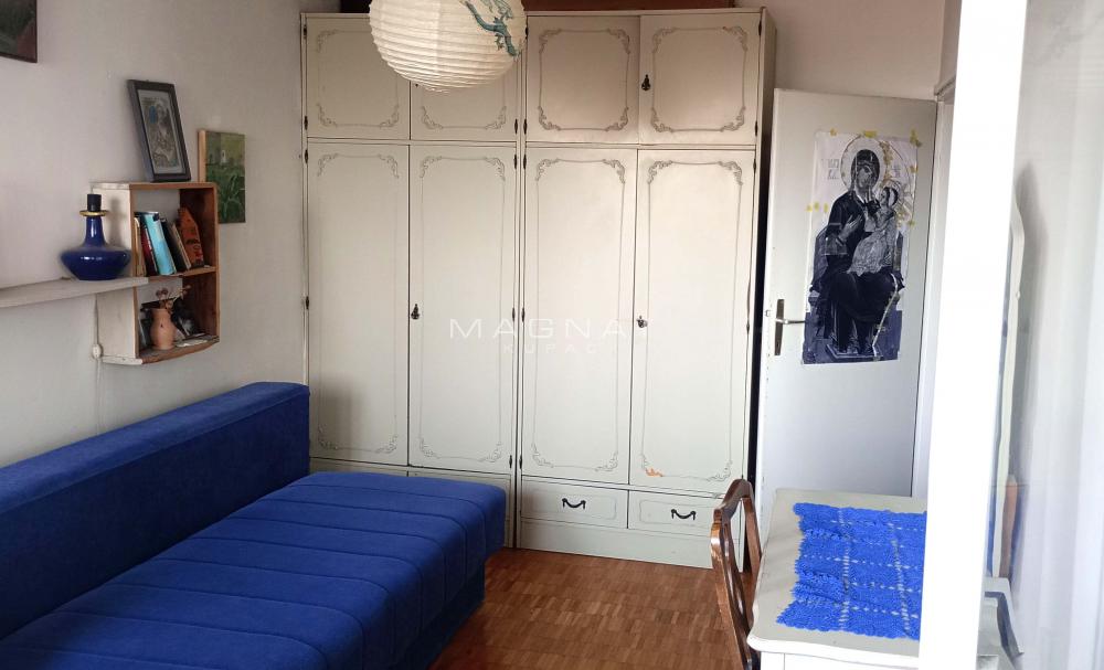 Stan na prodaju u Beogradu, Rakovica, trosoban, 77m2, cena 192000 evra