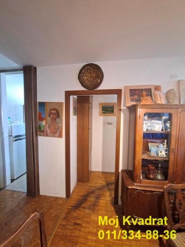 Stan na prodaju u Beogradu, Skojevsko naselje, trosoban, 77m2, cena 192000 evra