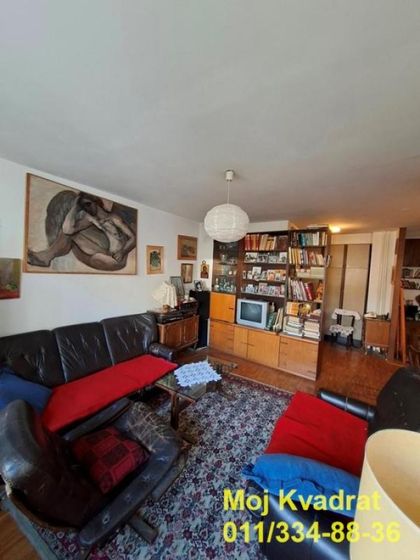 Stan na prodaju u Beogradu, Skojevsko naselje, trosoban, 77m2, cena 192000 evra