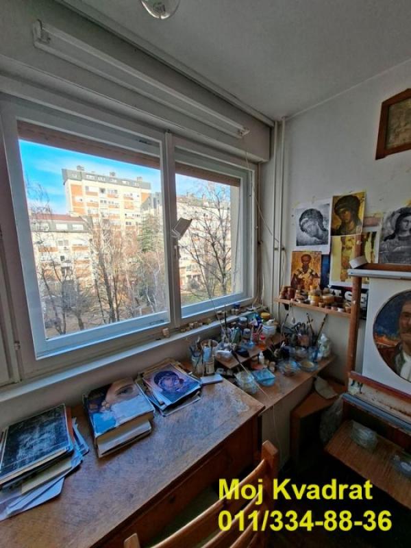 Stan na prodaju u Beogradu, Skojevsko naselje, trosoban, 77m2, cena 192000 evra