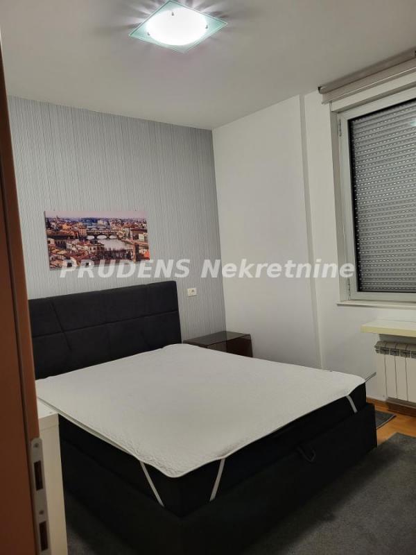 Stan na prodaju u Beogradu, Crveni Krst, dvosoban, 59m2, cena 237000 evra