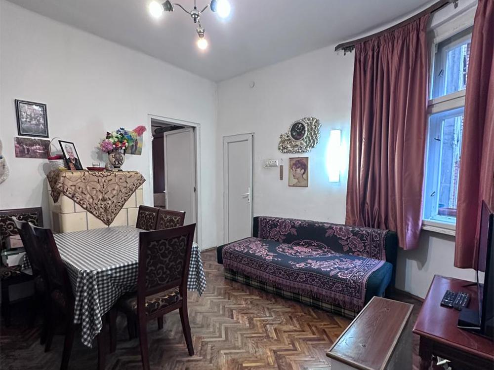 Stan na prodaju u Beogradu, Vračar,Kalenić pijaca, dvosoban, 46m2, cena 225000 evra