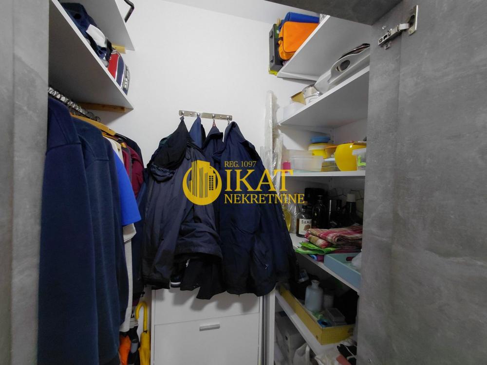 Stan na prodaju u Beogradu, Karaburma, dvosoban, 53m2, cena 149500 evra