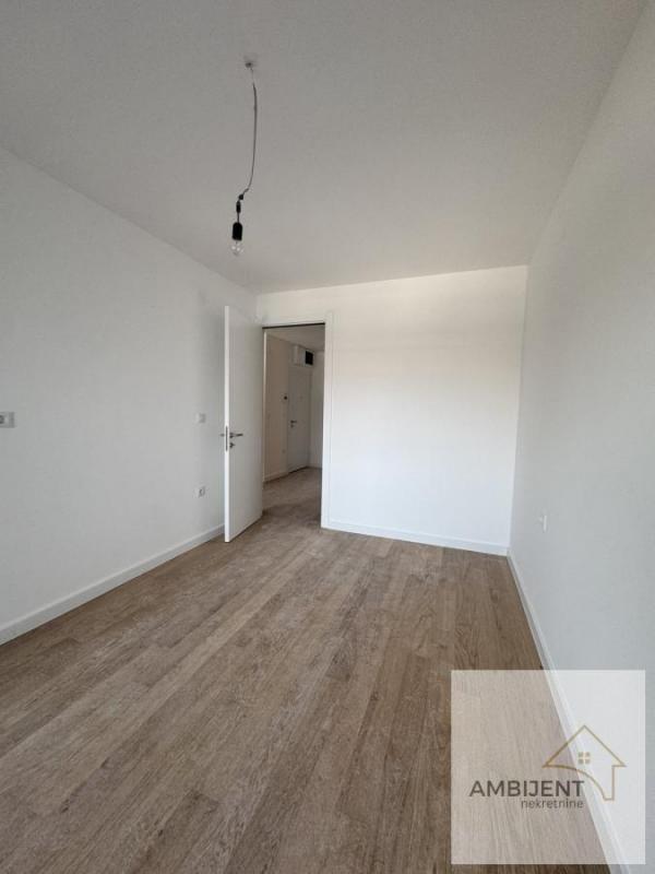 Stan na prodaju u Beogradu, Zemun, dvosoban, 52m2, cena 225000 evra