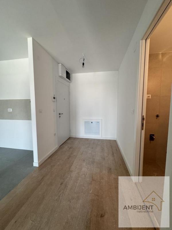 Stan na prodaju u Beogradu, Zemun, dvosoban, 52m2, cena 225000 evra