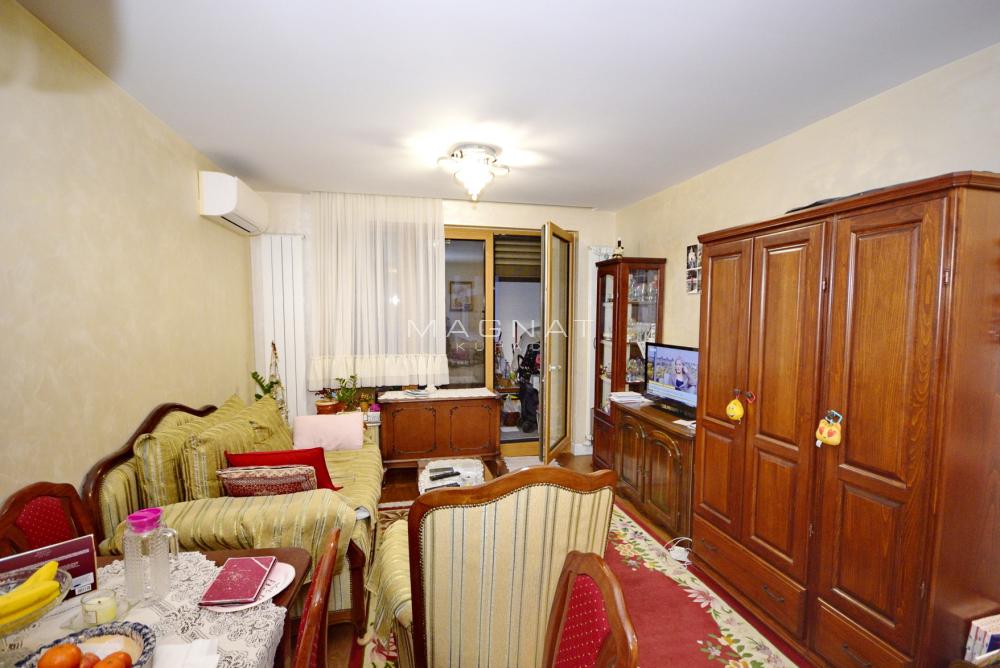 Stan na prodaju u Beogradu, Pašino brdo, dvosoban, 48m2, cena 232000 evra