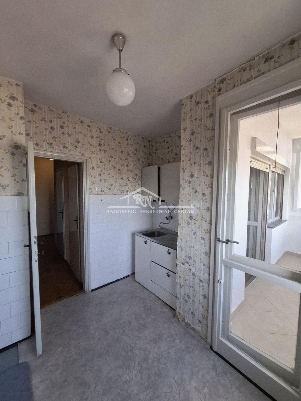 Stan na prodaju u Beogradu, Palilula, dvoiposoban, 57m2, cena 250000 evra