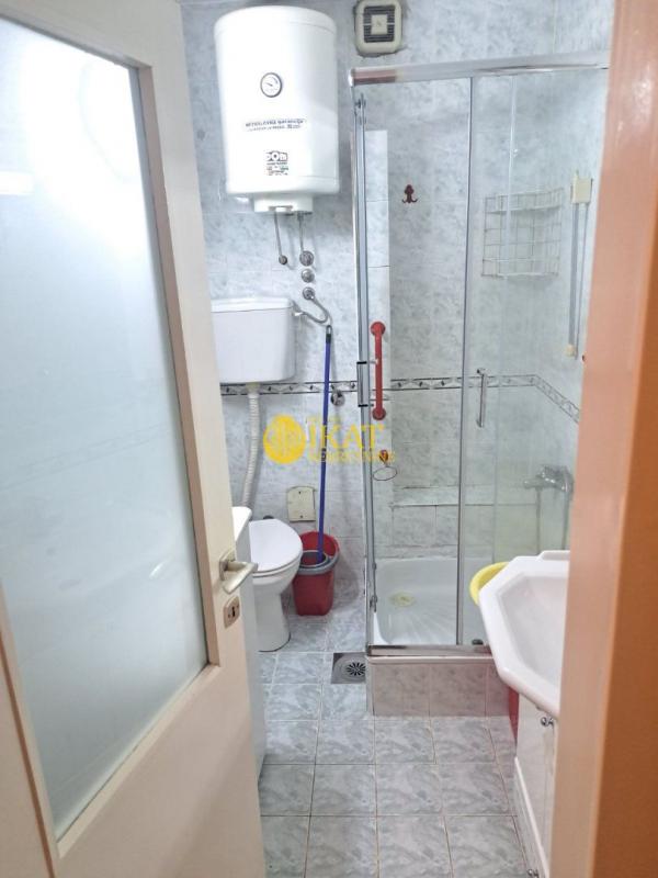 Stan na prodaju u Beogradu, Kalenić pijaca, dvosoban, 53m2, cena 249000 evra