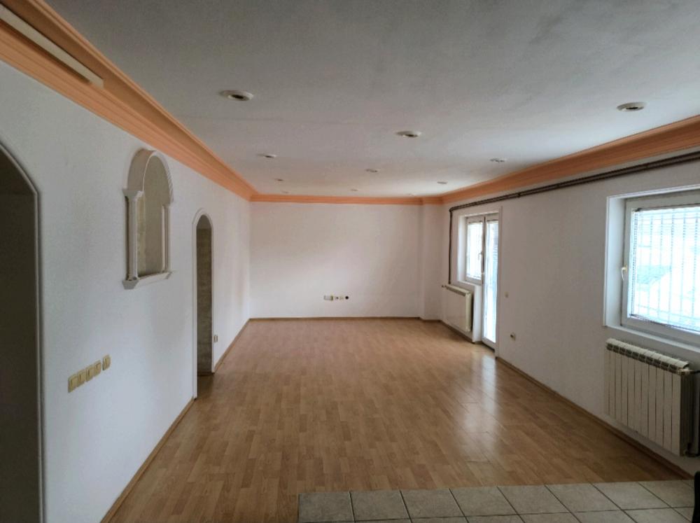 Stan na prodaju u Beogradu, Mirijevo, trosoban, 95m2, cena 200000 evra