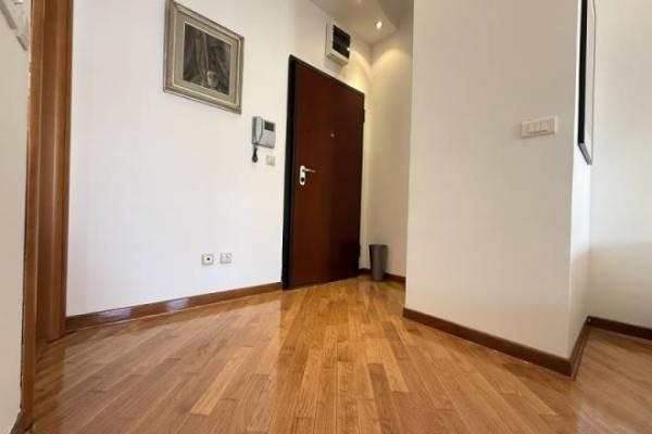 Stan na prodaju u Beogradu, Vračar,Vračar (Hram), dvosoban, 62m2, cena 355000 evra