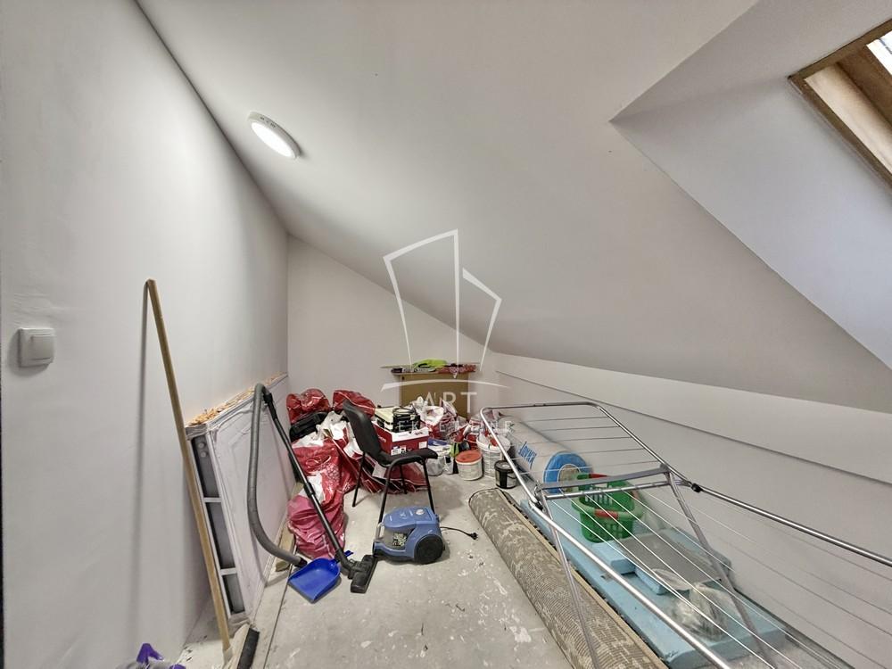 Stan na prodaju u Beogradu, Zvezdara, trosoban, 67m2, cena 220000 evra