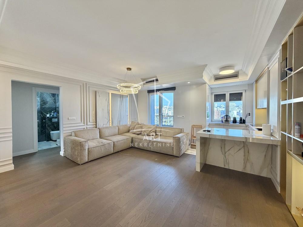 Stan na prodaju u Beogradu, Autokomanda, troiposoban, 118m2, cena 395000 evra