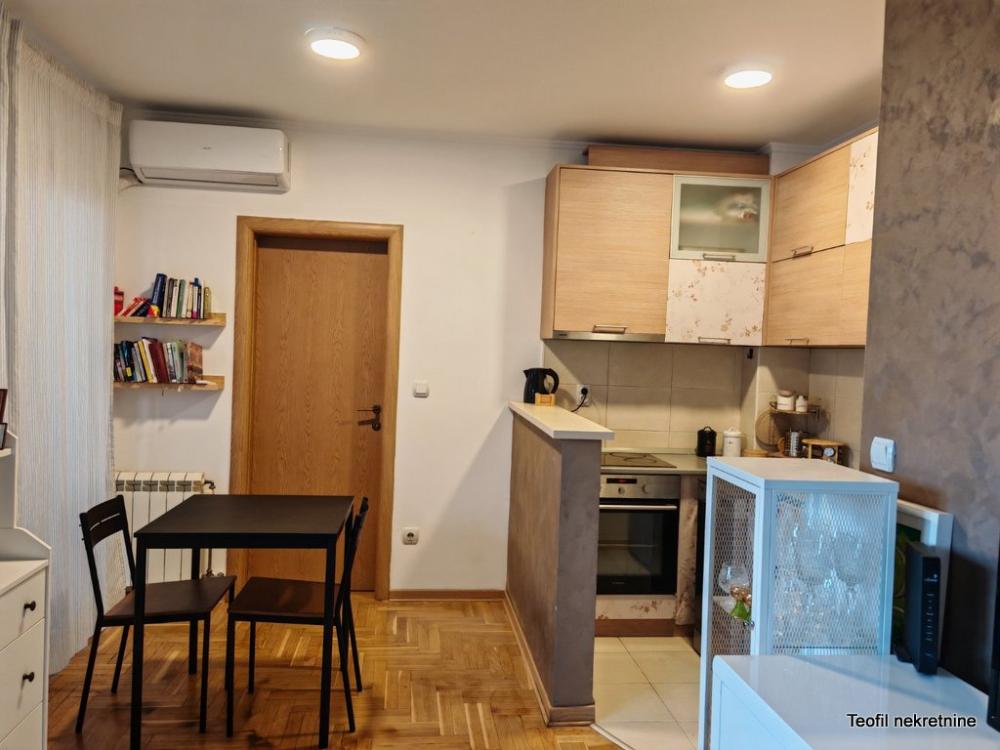 Stan na prodaju u Beogradu, Zvezdara, jednoiposoban, 34m2, cena 135000 evra