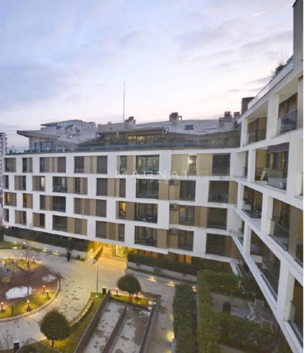 Stan na prodaju u Beogradu, Vračar, dvosoban, 48m2, cena 232000 evra