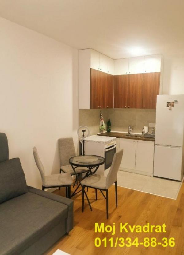 Stan na prodaju u Beogradu, Severni bulevar, jednosoban, 27m2, cena 107000 evra