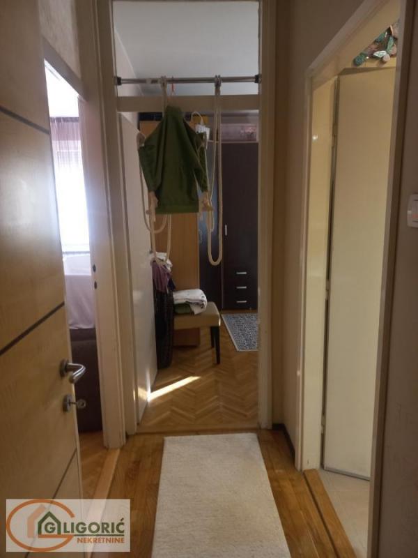 Stan na prodaju u Beogradu, Botanička bašta, trosoban, 75m2, cena 270000 evra