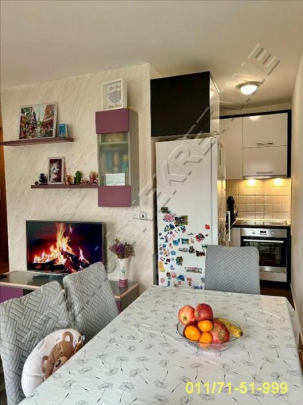 Stan na prodaju u Beogradu, Cvetanova ćuprija, dvosoban, 40m2, cena 126000 evra