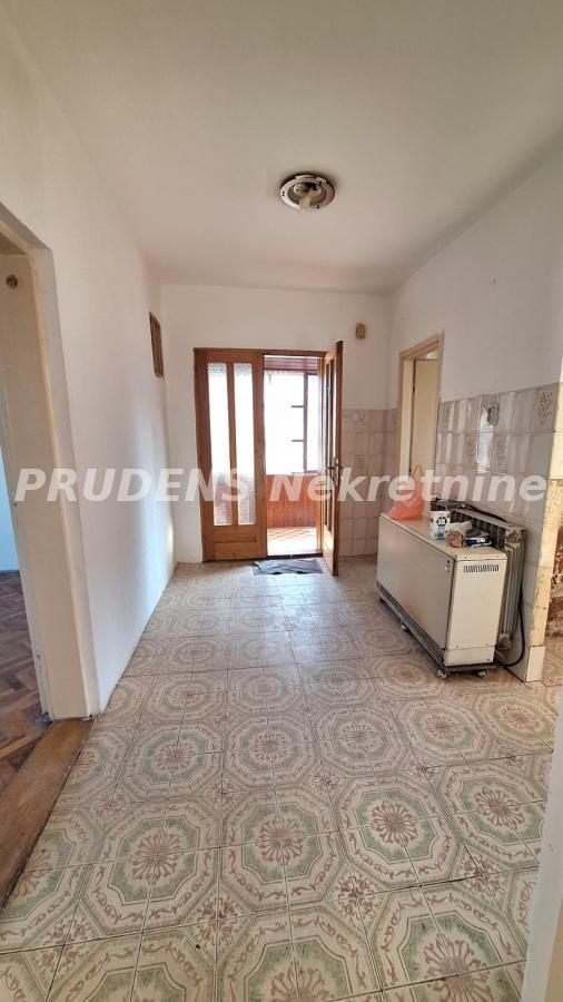 Stan na prodaju u Beogradu, Ćalije, trosoban, 113m2, cena 150000 evra