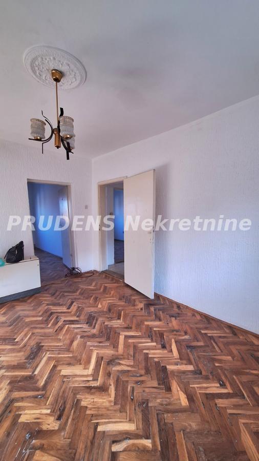 Stan na prodaju u Beogradu, Ćalije, trosoban, 113m2, cena 150000 evra