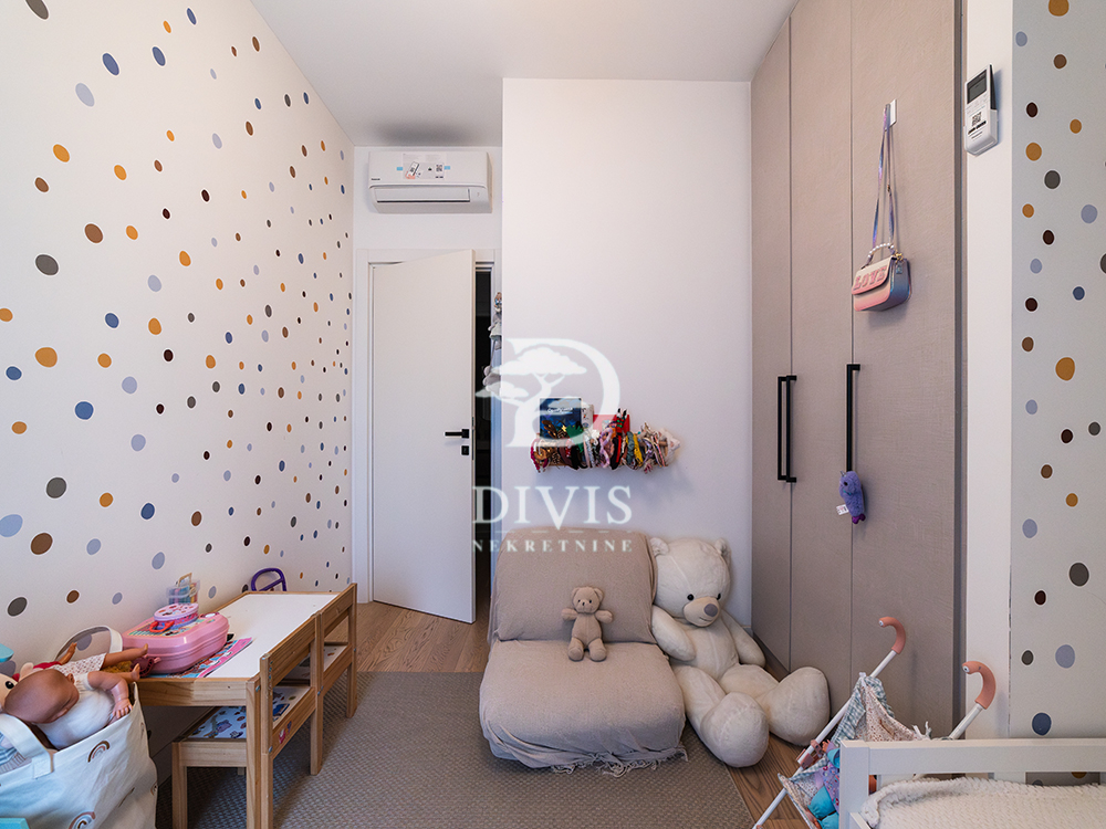 Stan na prodaju u Beogradu, Beograd na vodi, trosoban, 69m2, cena 370000 evra