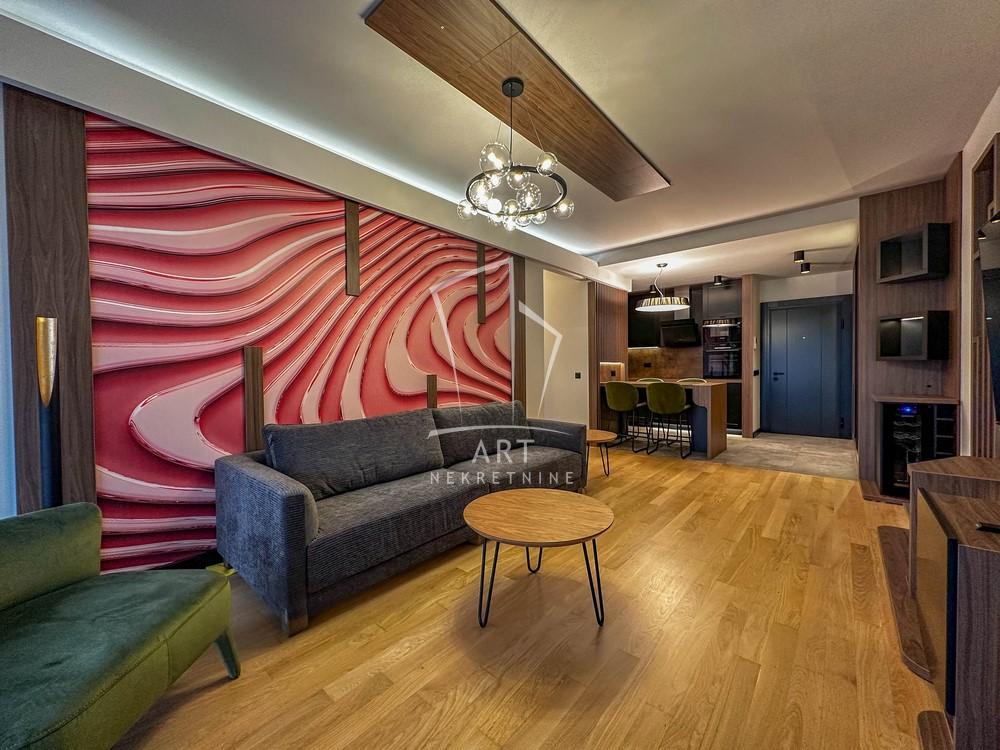 Stan na prodaju u Beogradu, Novi Beograd, trosoban, 82m2, cena 430000 evra