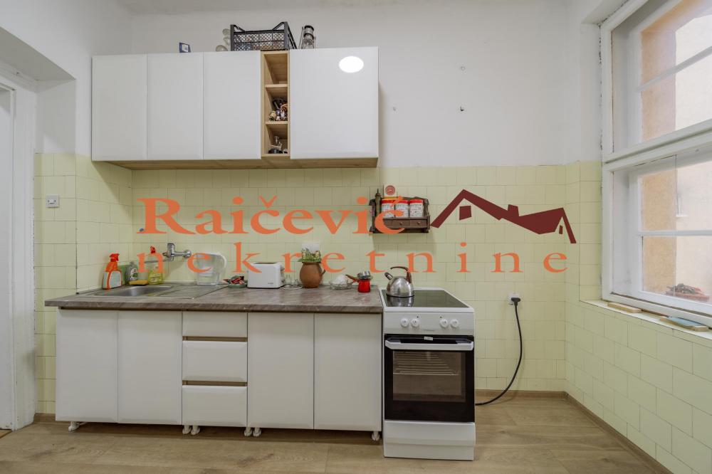 Stan na prodaju u Beogradu, Beograd (centar), dvoiposoban, 57m2, cena 258000 evra